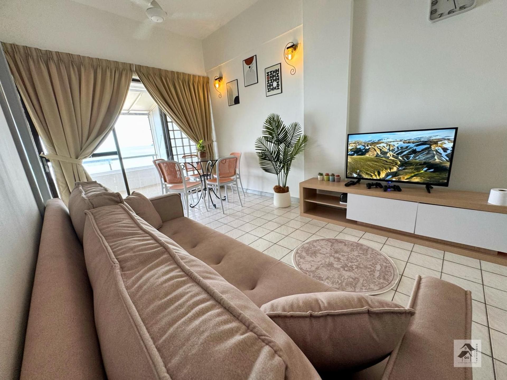 Two-Bedroom Apartment with Sea View