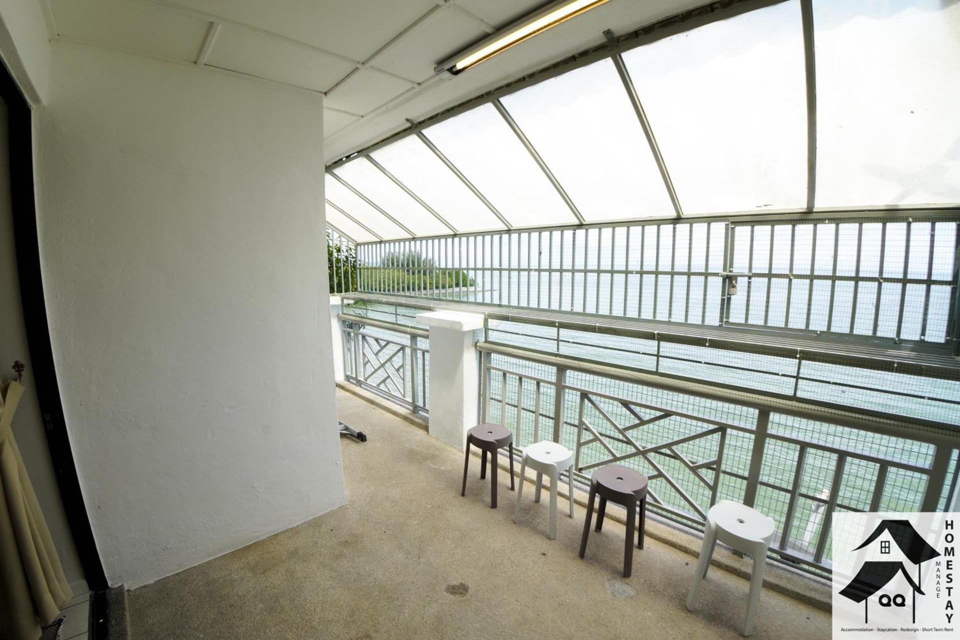 Two-Bedroom Apartment with Sea View