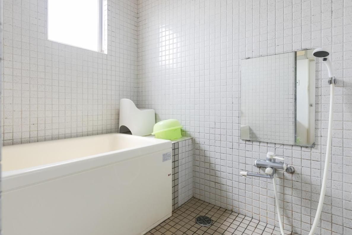 Private Room B for 4 People - Non-Smoking