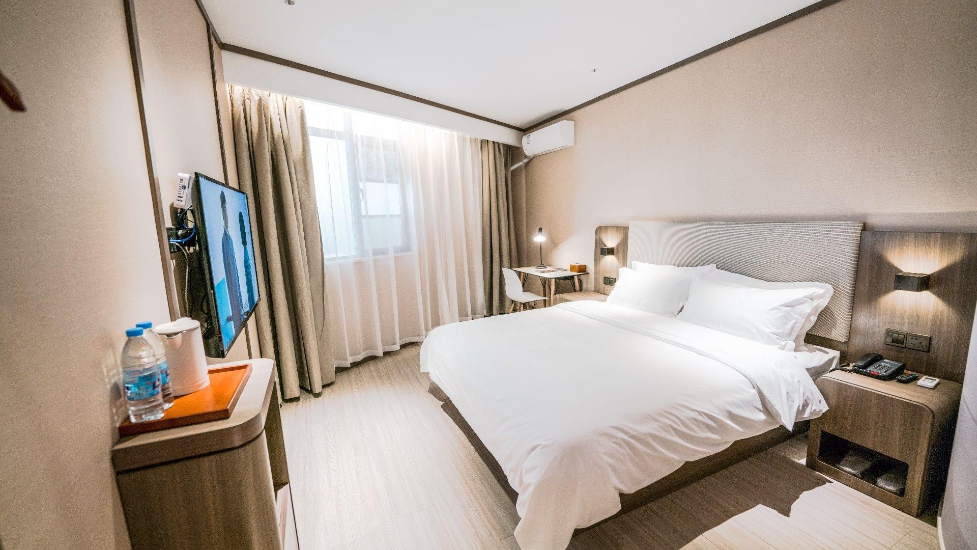 Huazhu - Superior BedRoom