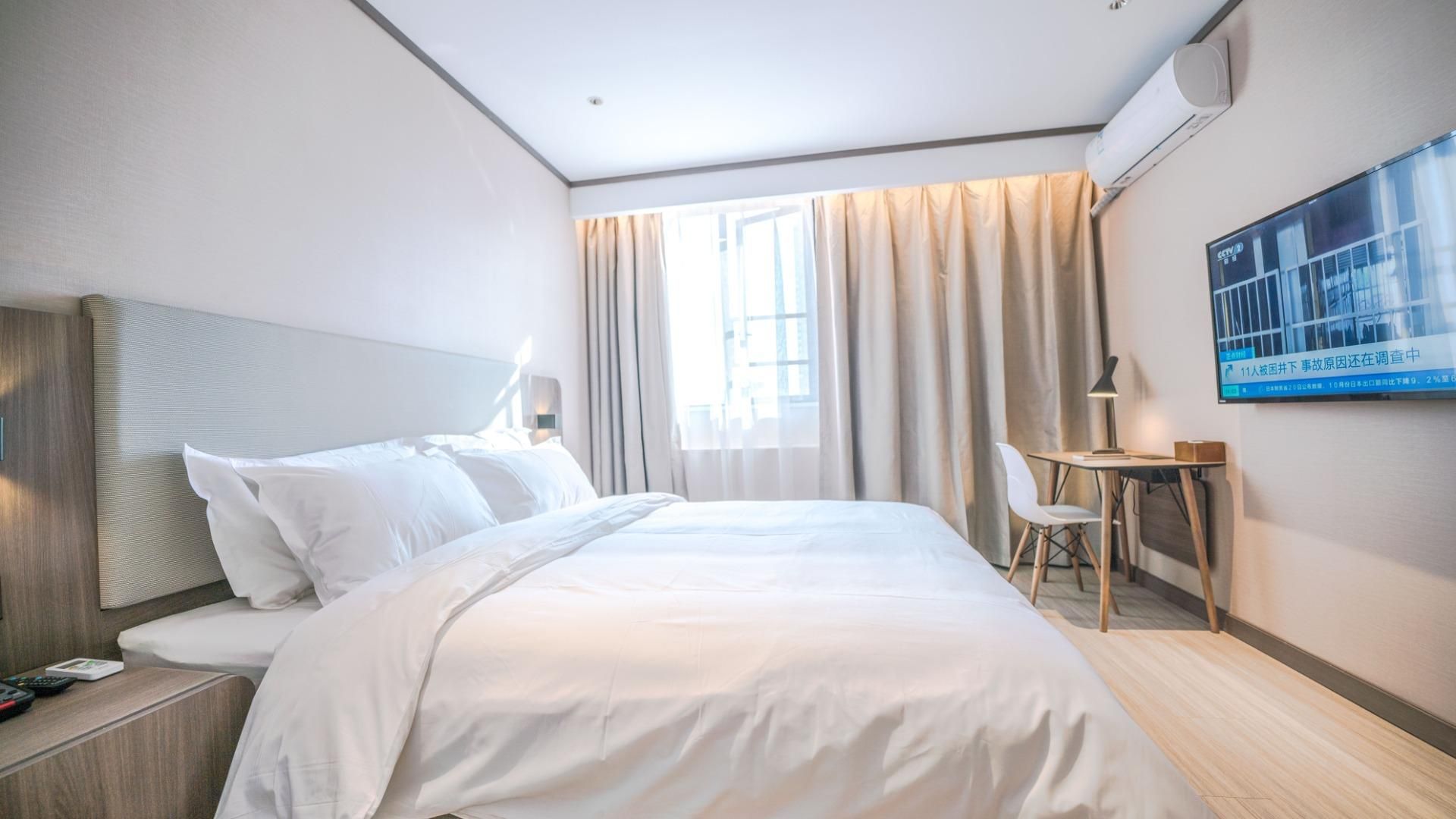 Huazhu - Superior BedRoom