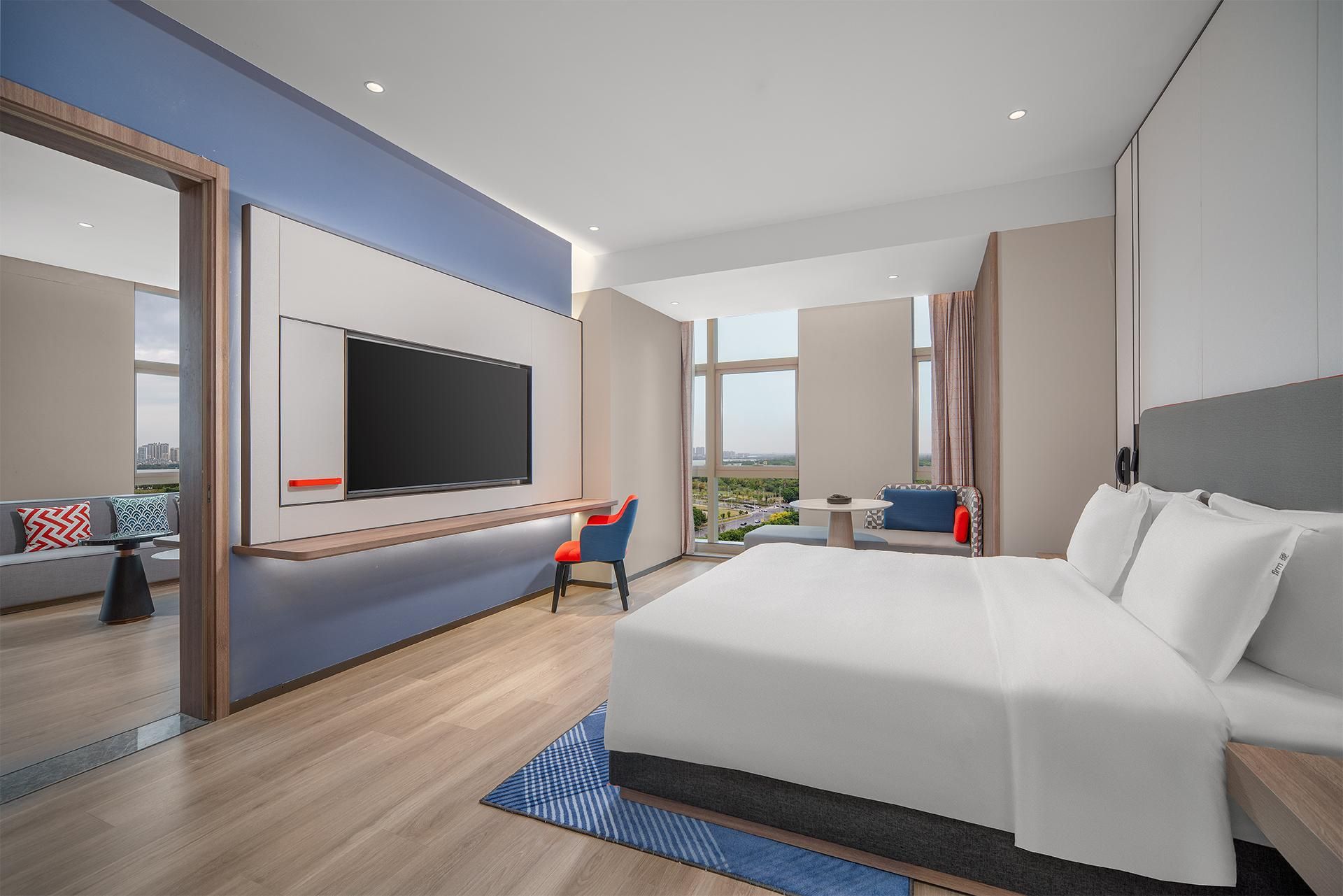 1 Bedroom Suite Lake View with Bath