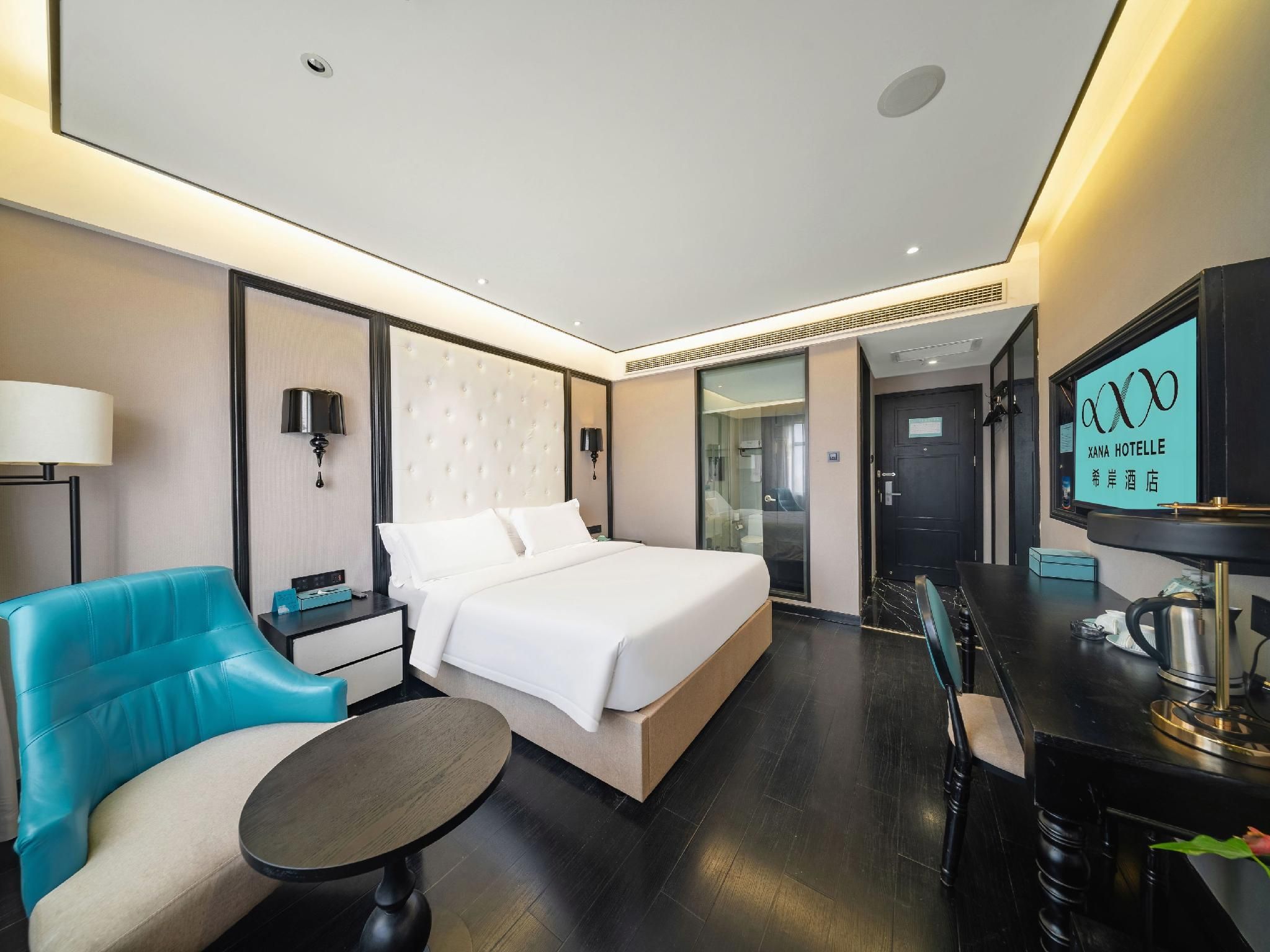 Xana - Deluxe Bed Room