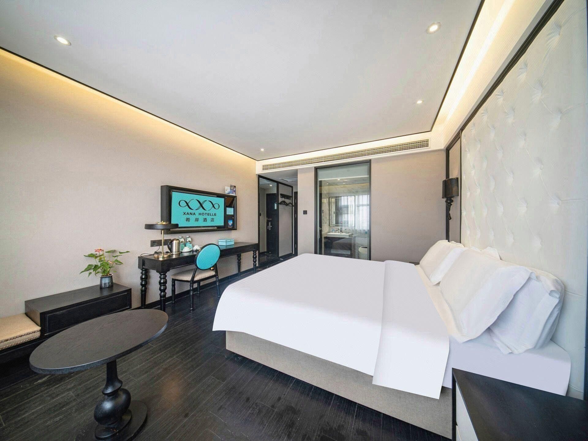 WH - Godness Romantic Bed Room