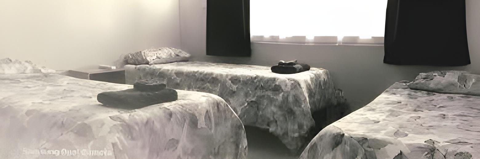 Aaron Court Motel Twin