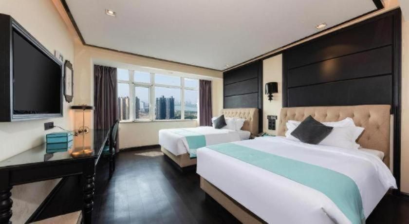 Xana - G Bed Room