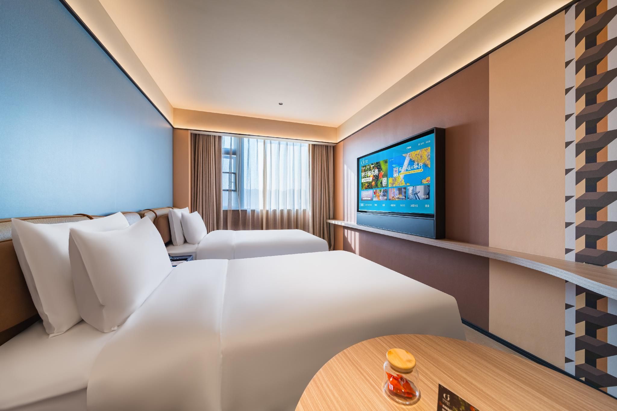California Sunshine Superior Twin Room