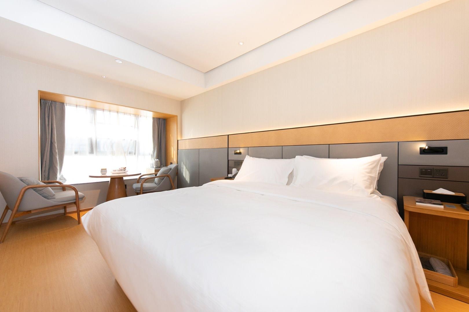 Huazhu - Superior BedRoom