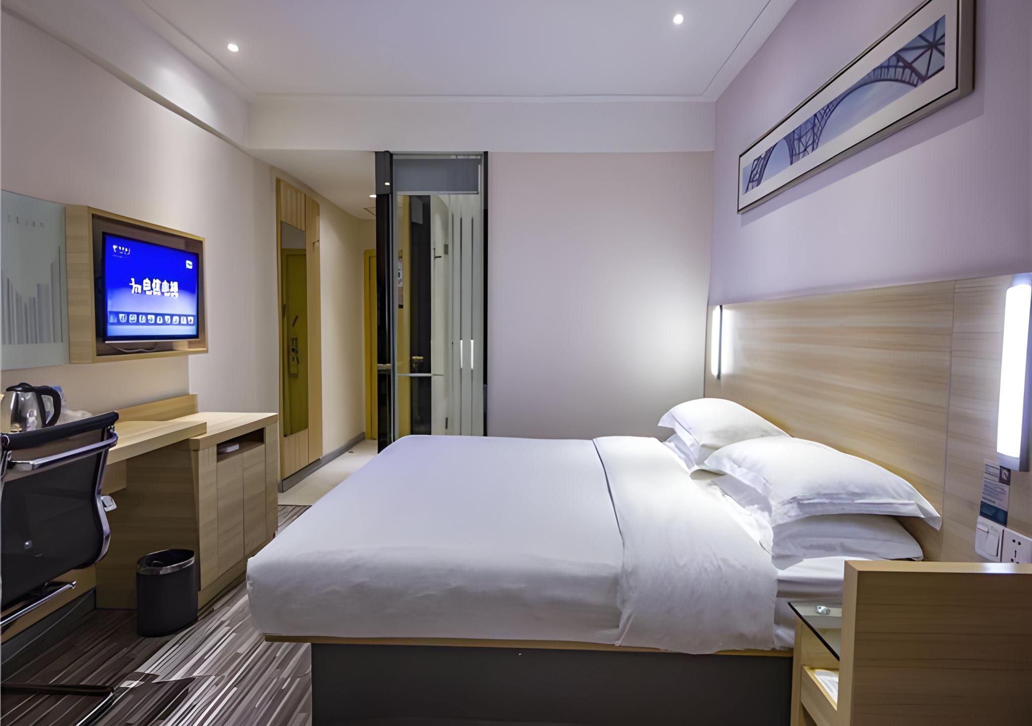 Business Queen Room