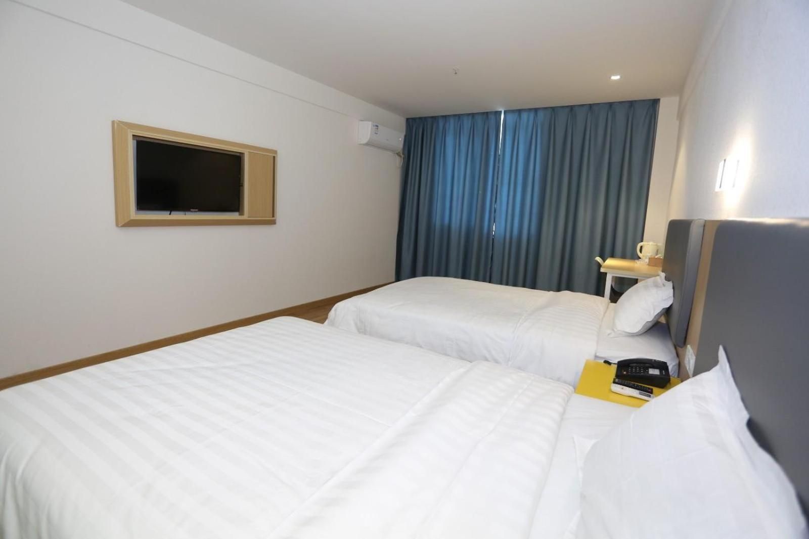 Business Twin Room