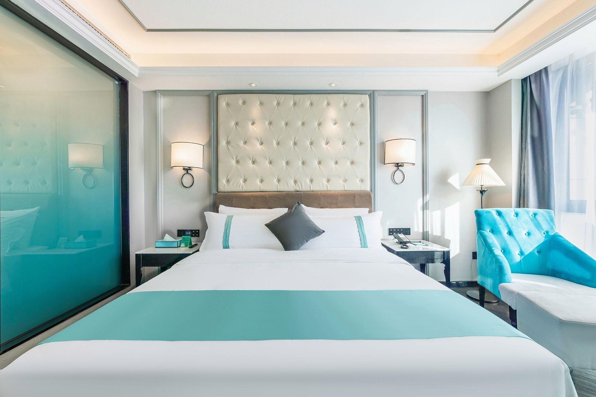 Xana - Deluxe Bed Room
