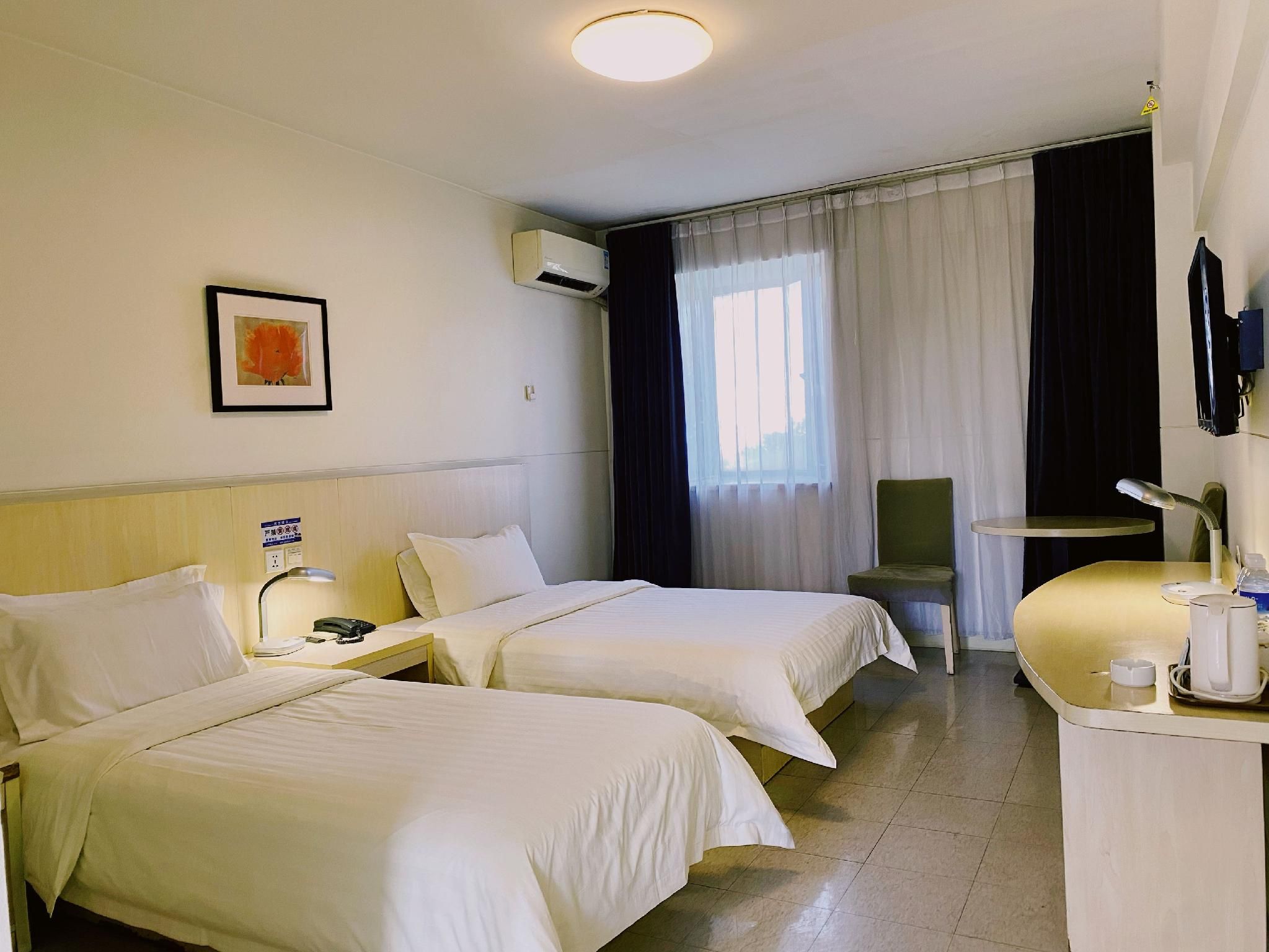 WH - Standard Daxiao Twin Room