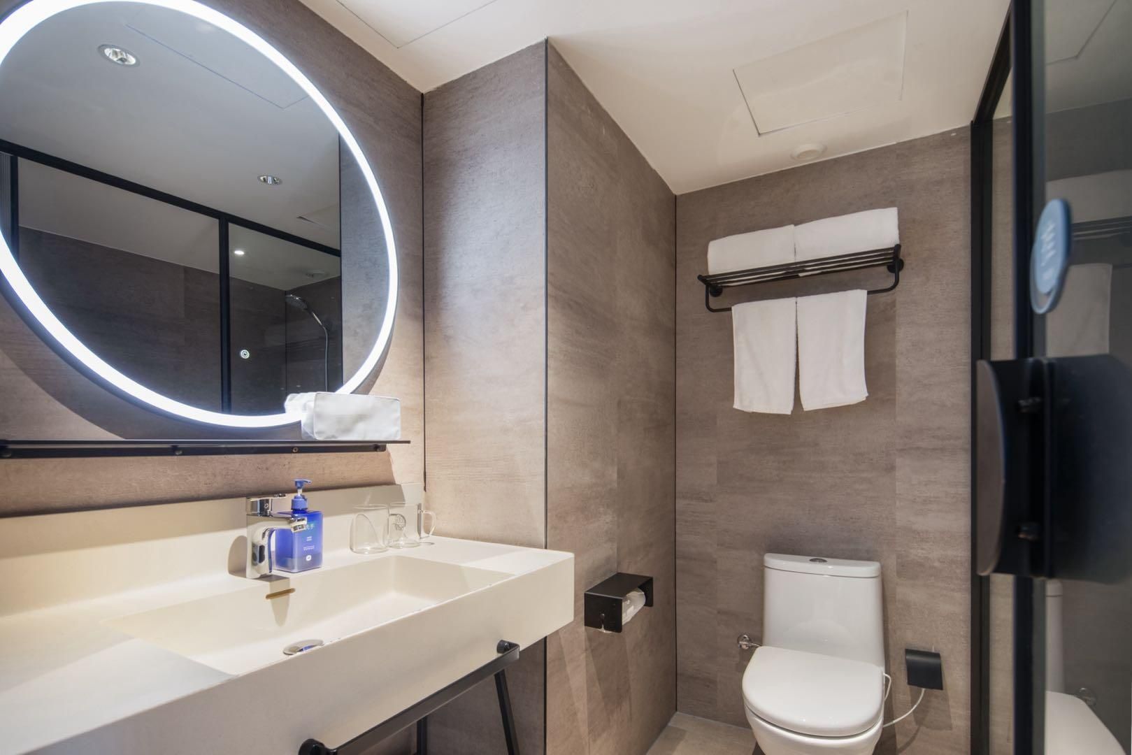 Business Queen Bed Room