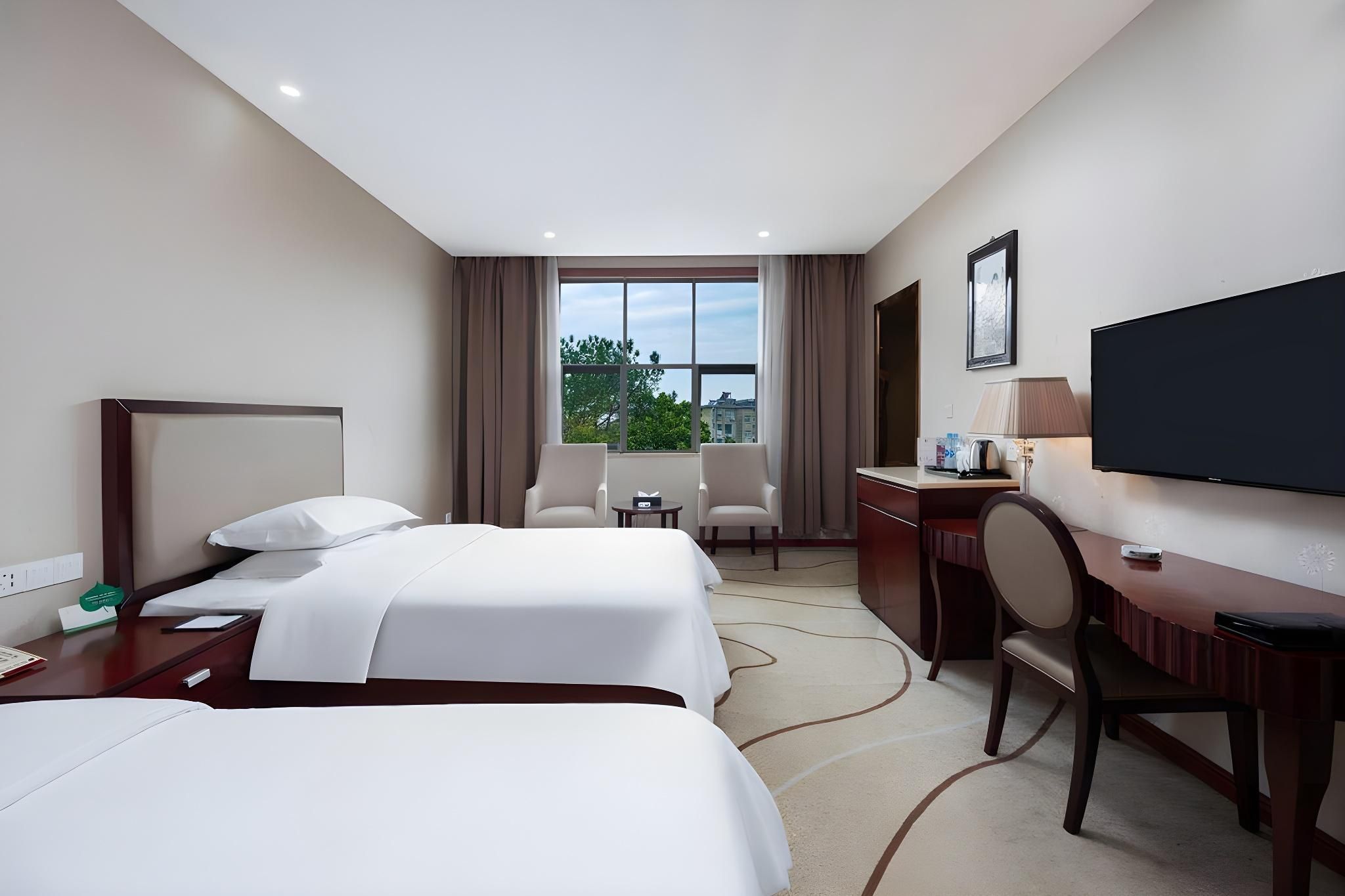 Business Standard Room (Building 15)