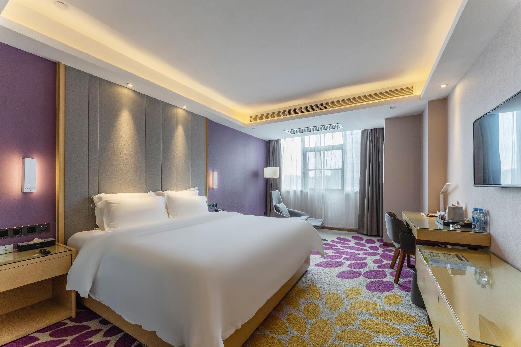 Deluxe King size bed Room