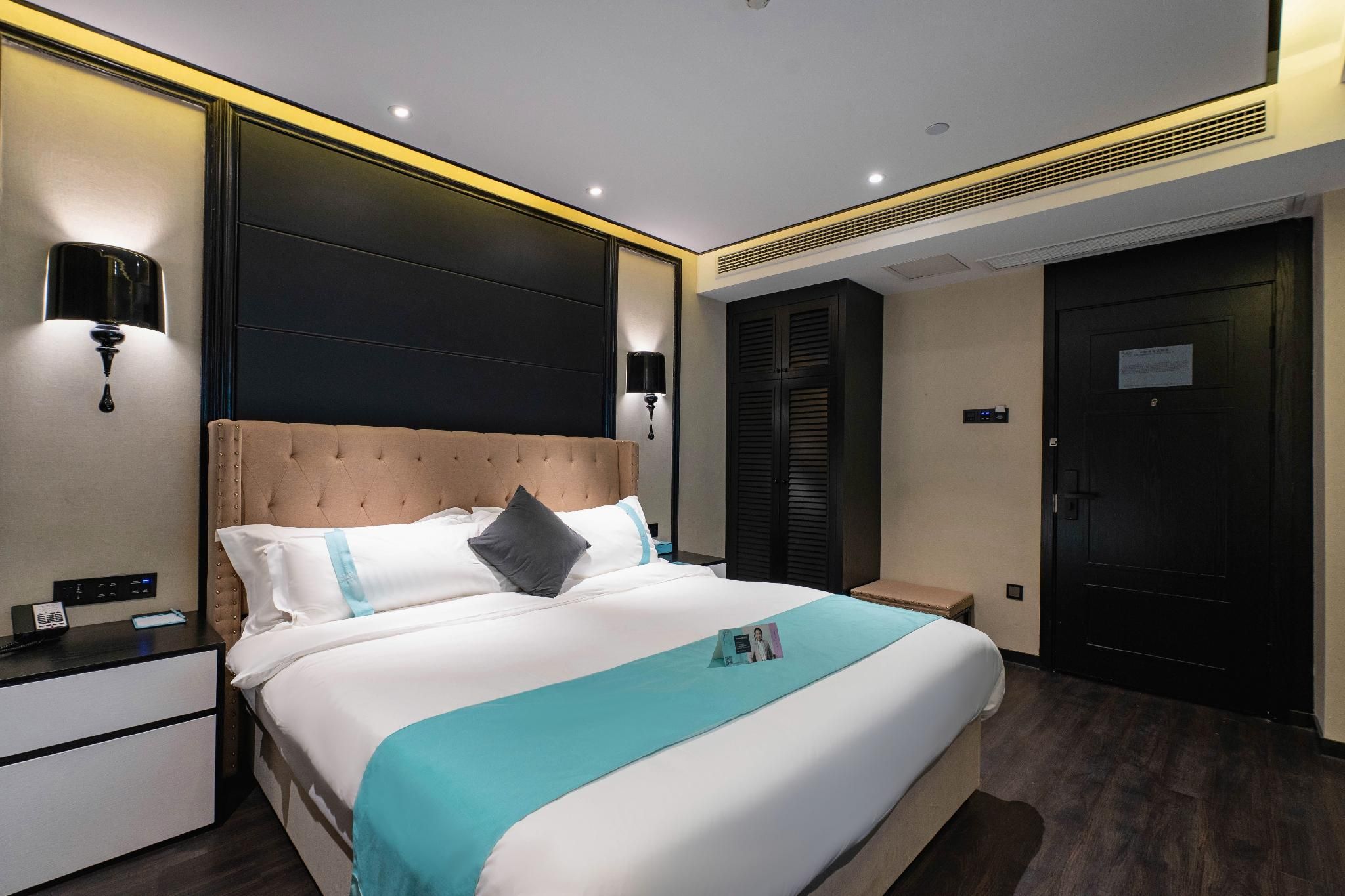 Xana - Superior Bed Room
