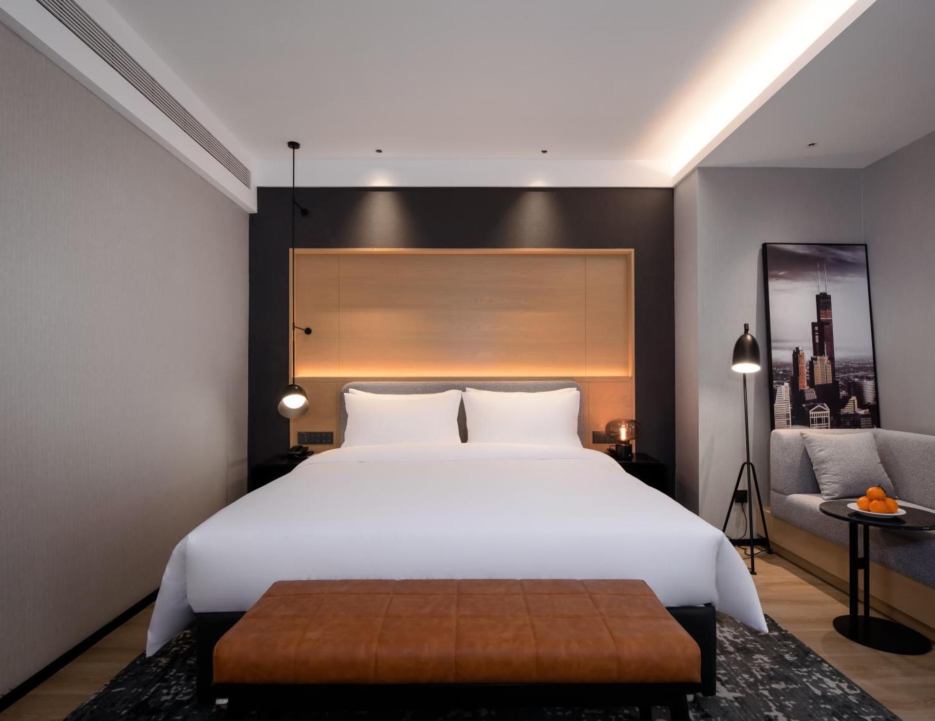 WH - Deluxe Bed Room