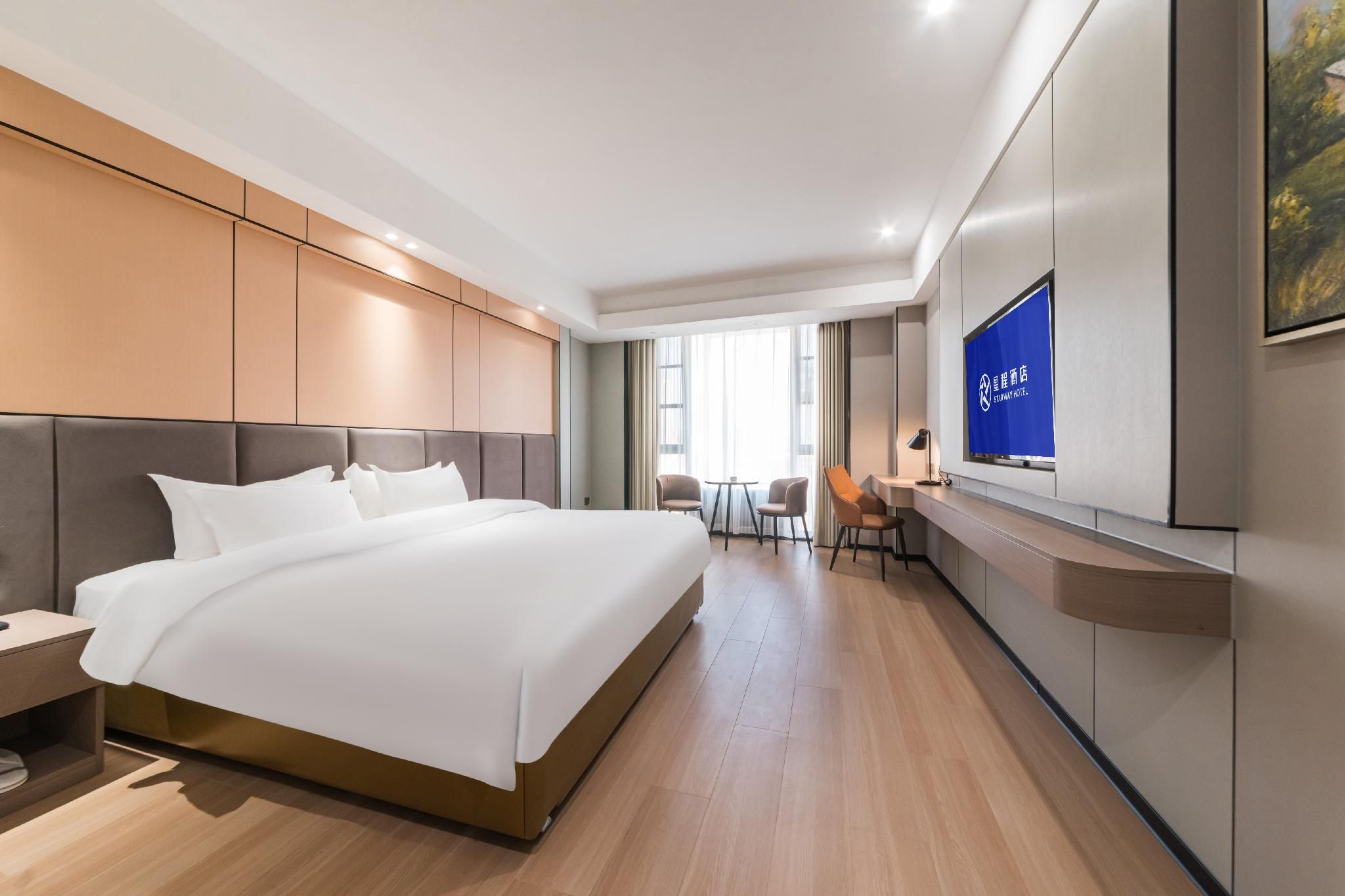 Business Queen Bed Room