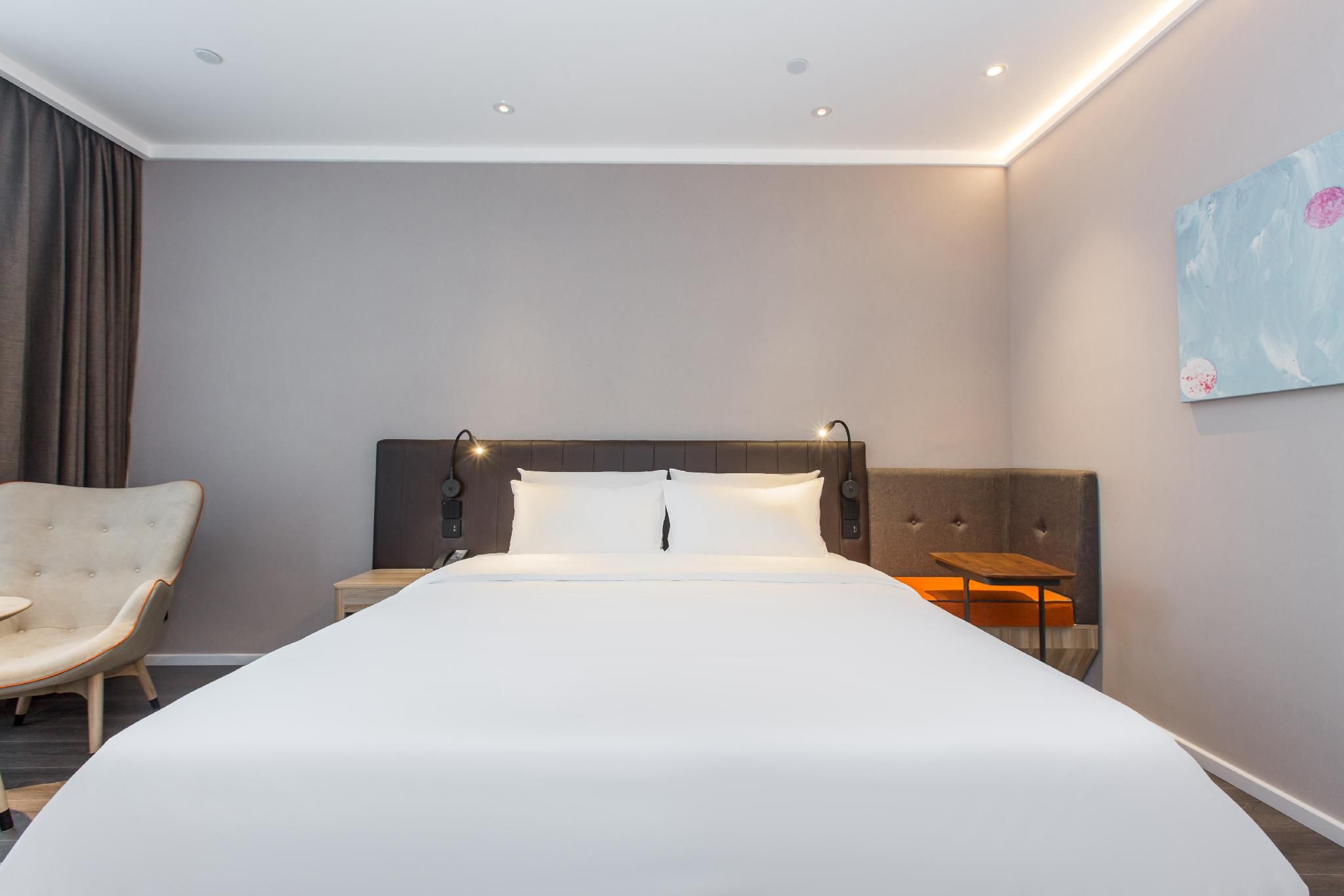 Huazhu - Superior BedRoom