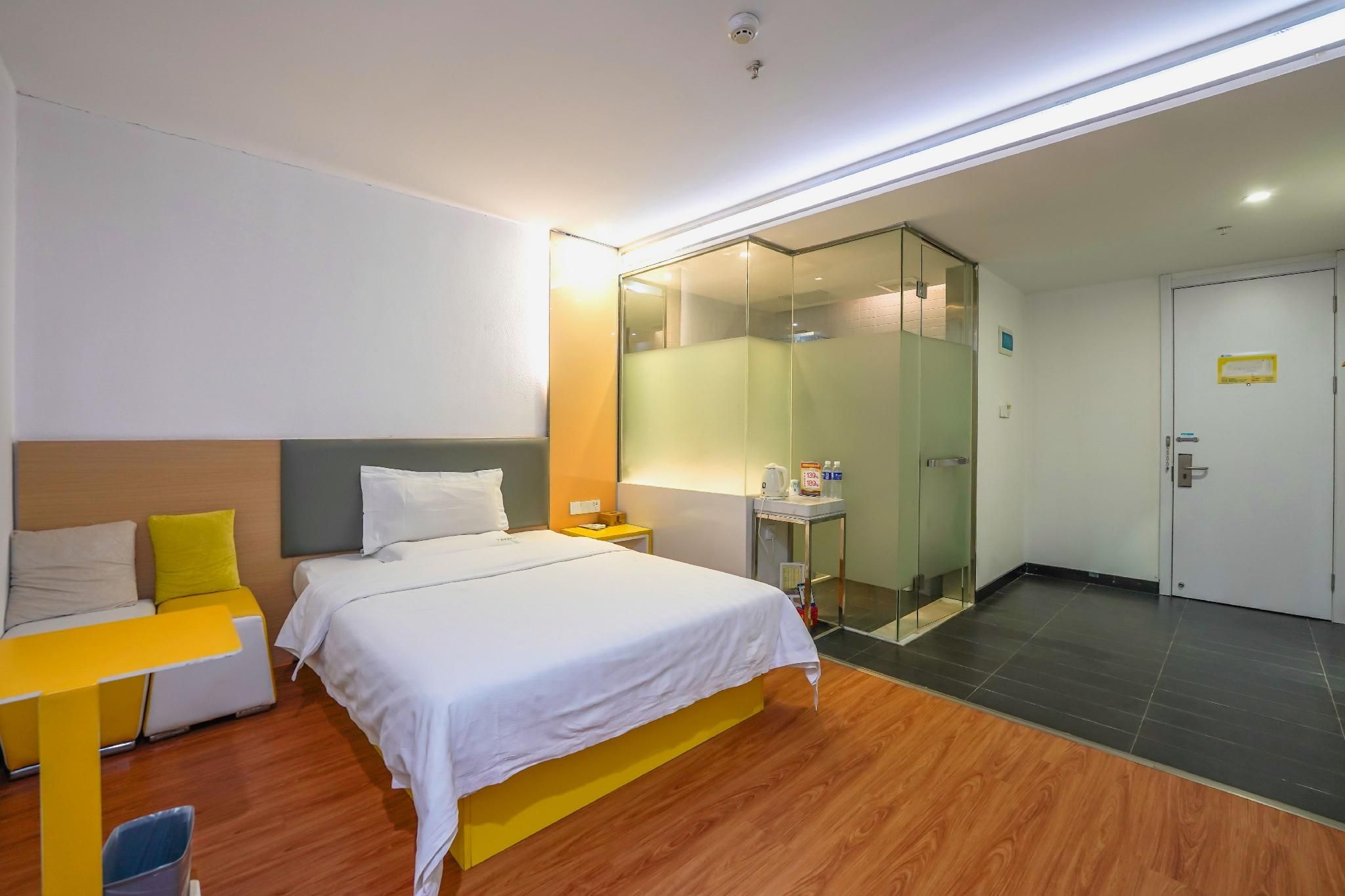 WH - Traditional Bed Room