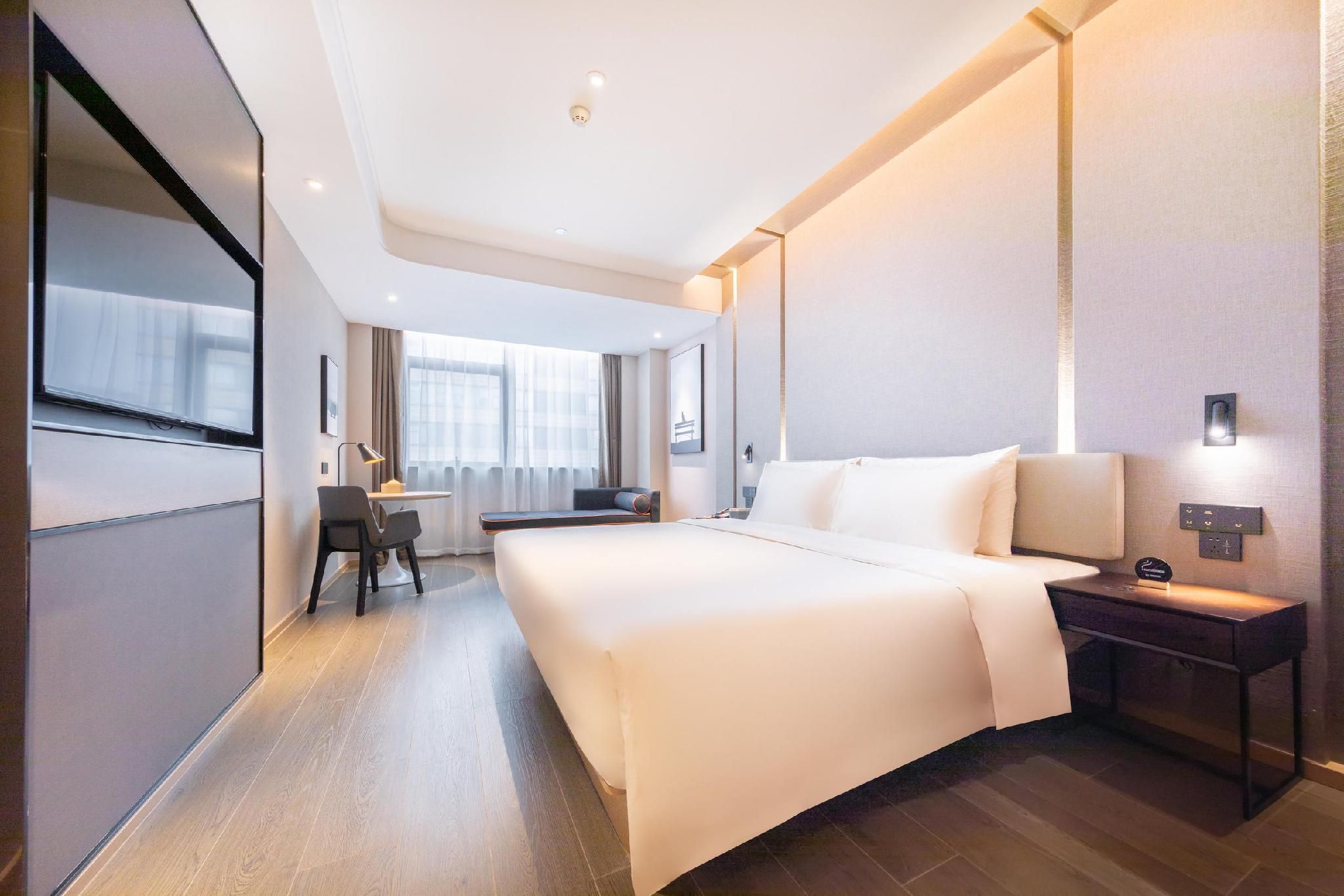 Atour - Elegant Room