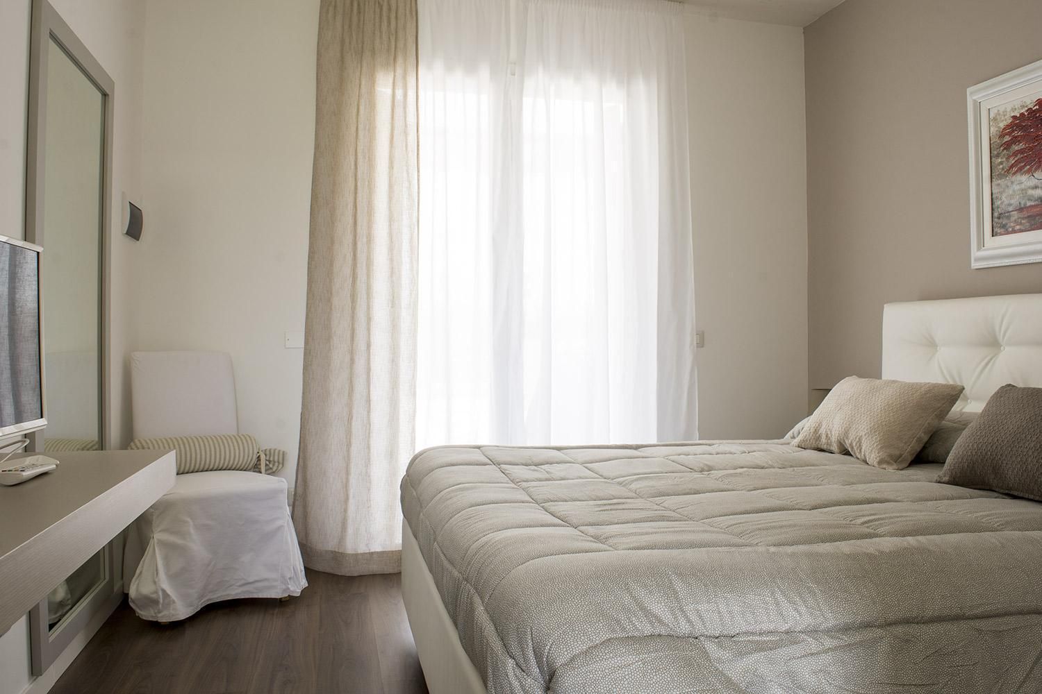 Home Suites Home