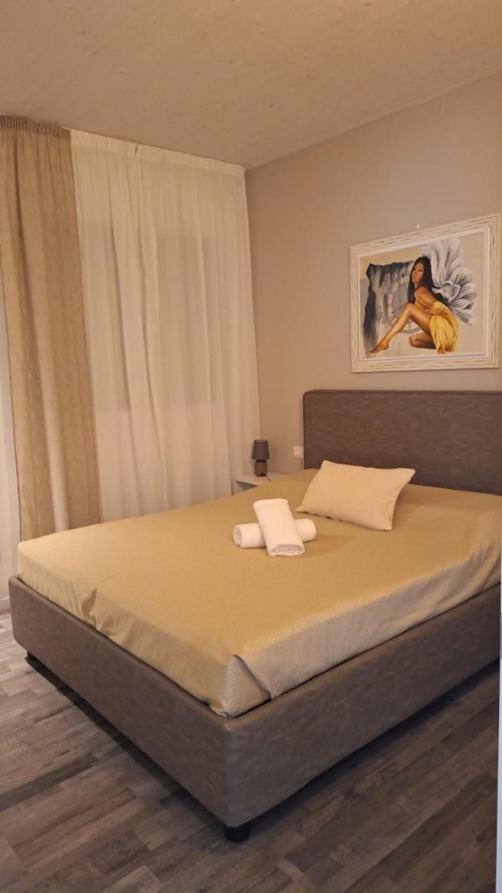 Home Suites Home