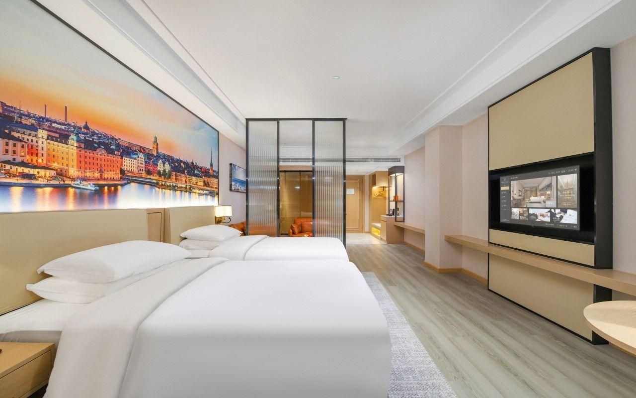 Vienna - Twin Room, Esports