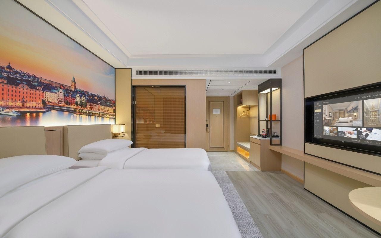 Vienna - Twin Room, Esports