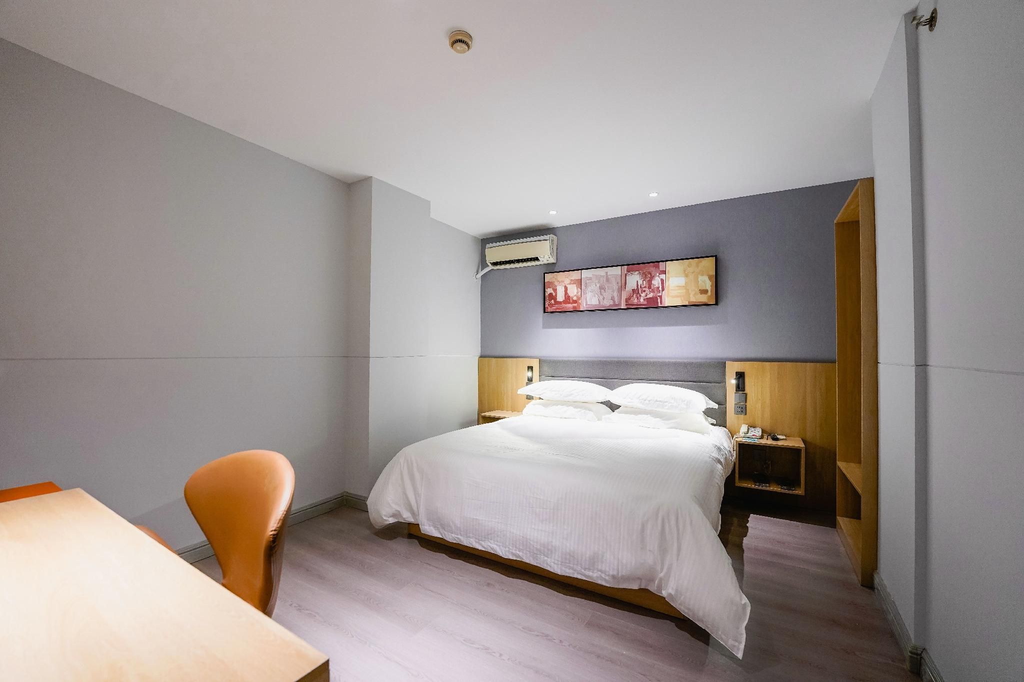 WH - Superior Bed Suite