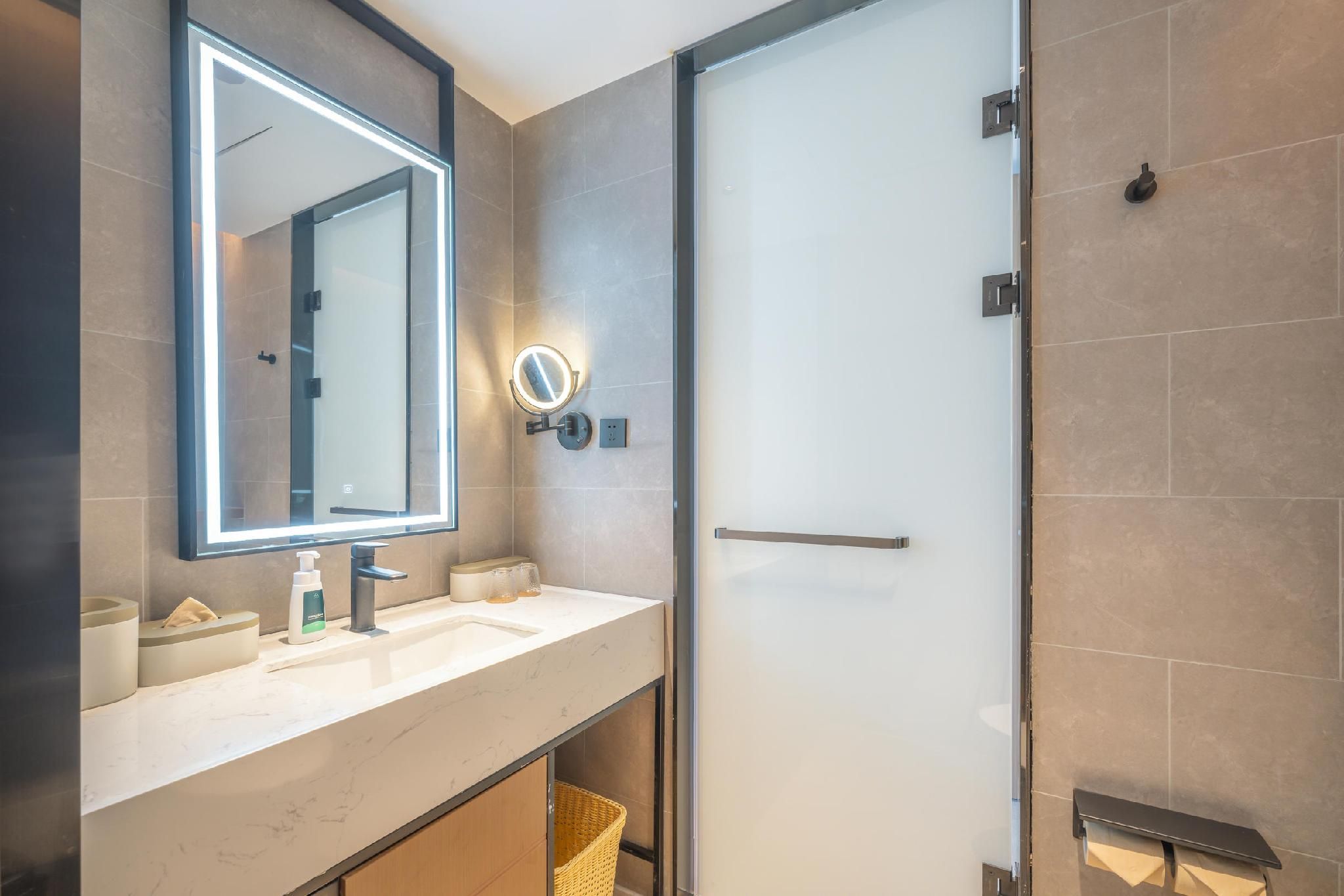 Executive room, Guest room, 1 Queen
