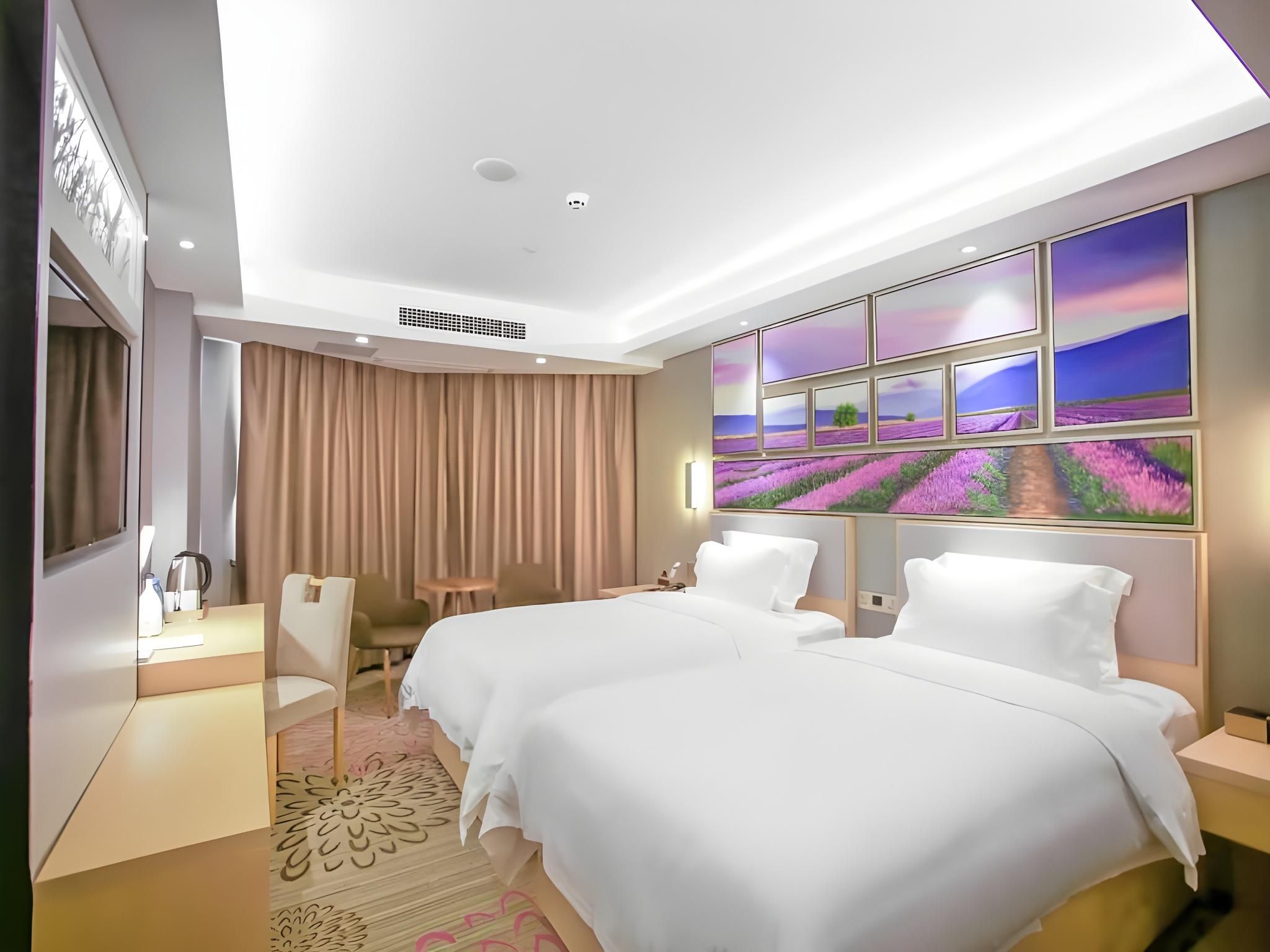 Twin Deluxe Room