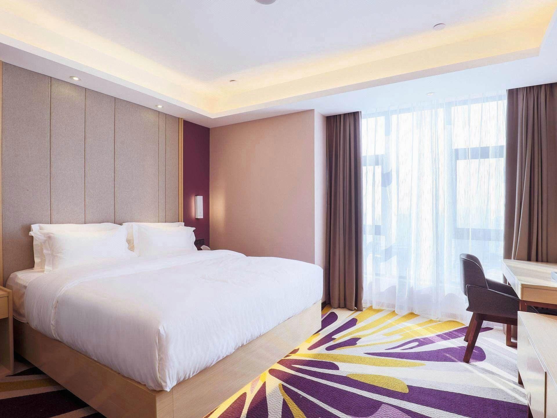 WH - Deluxe Bed Room