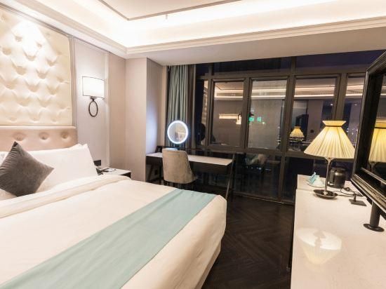 WH - Godness Romantic Bed Room