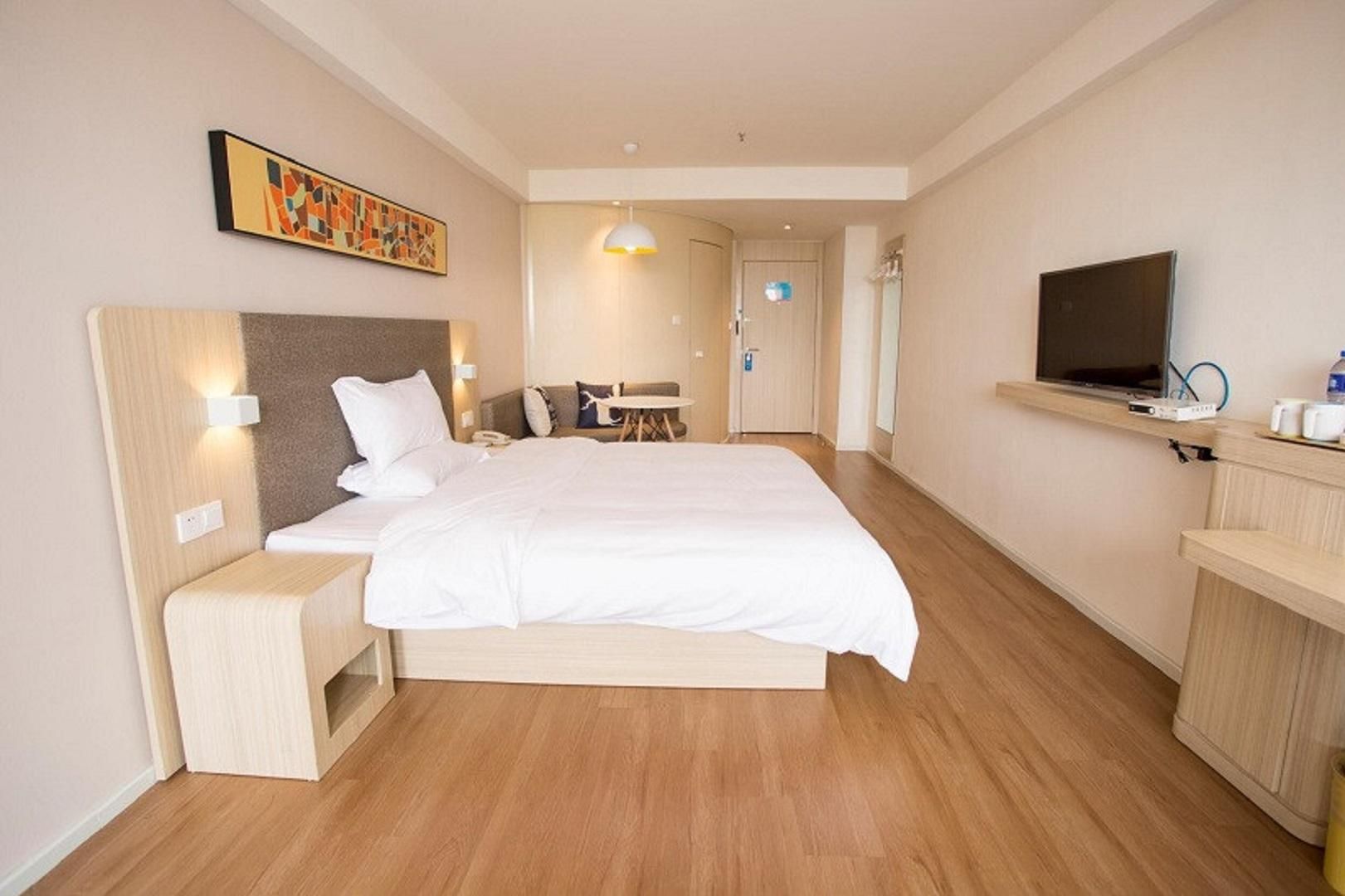 Huazhu - Superior BedRoom