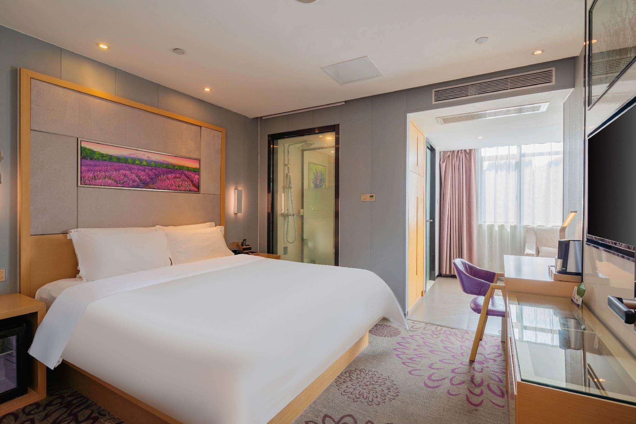 Deluxe Bed Room