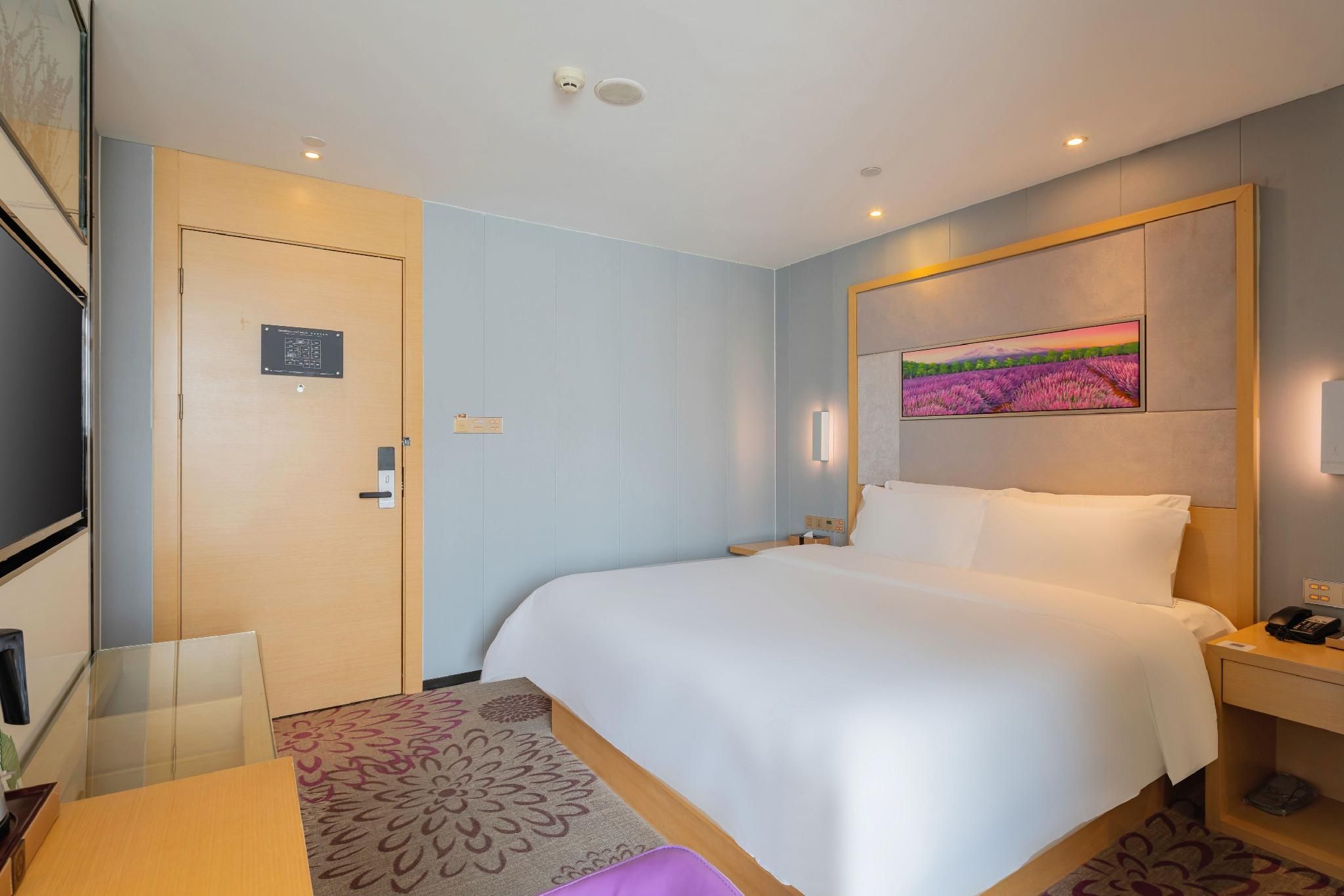 Deluxe Bed Room
