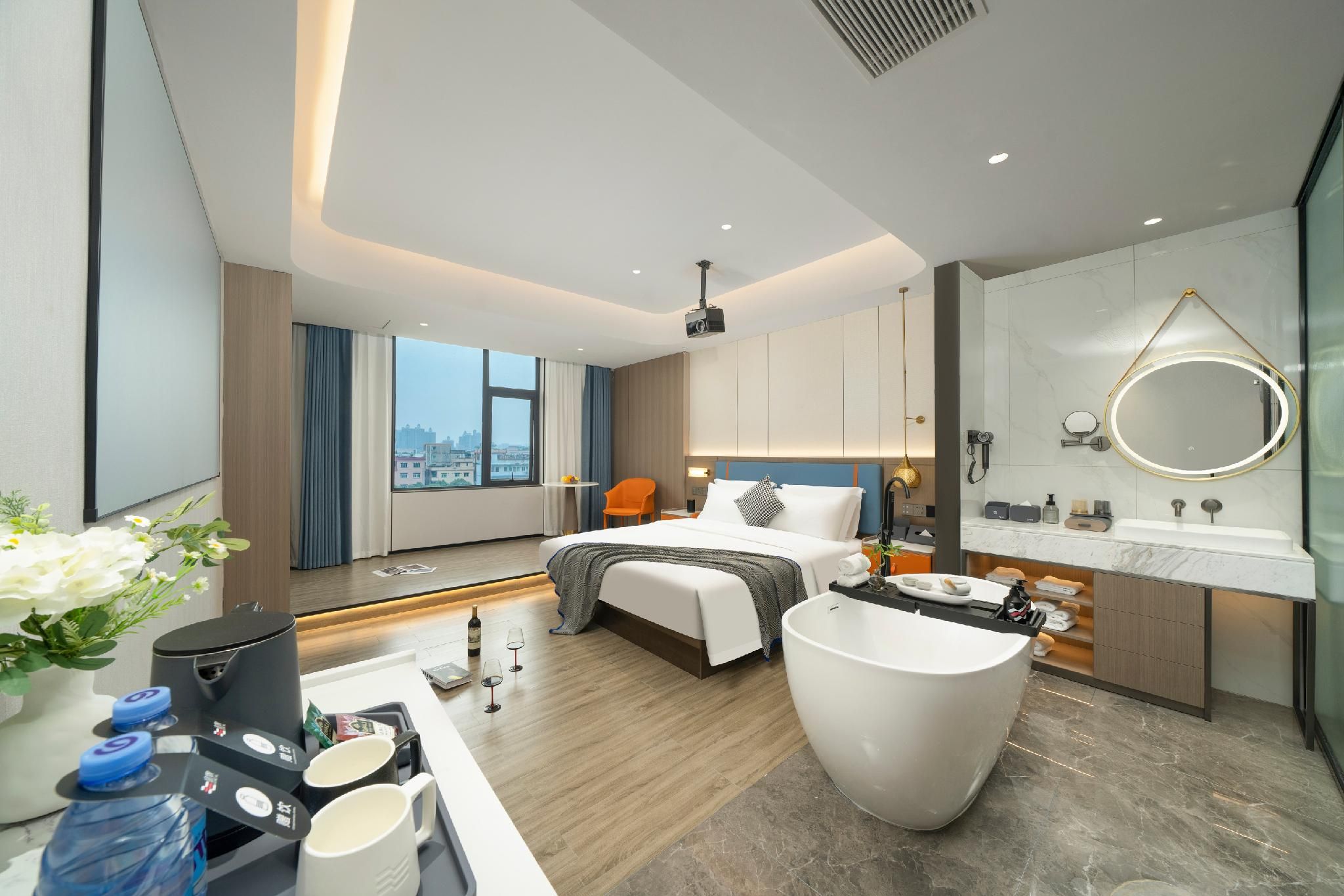 Bathtub Room