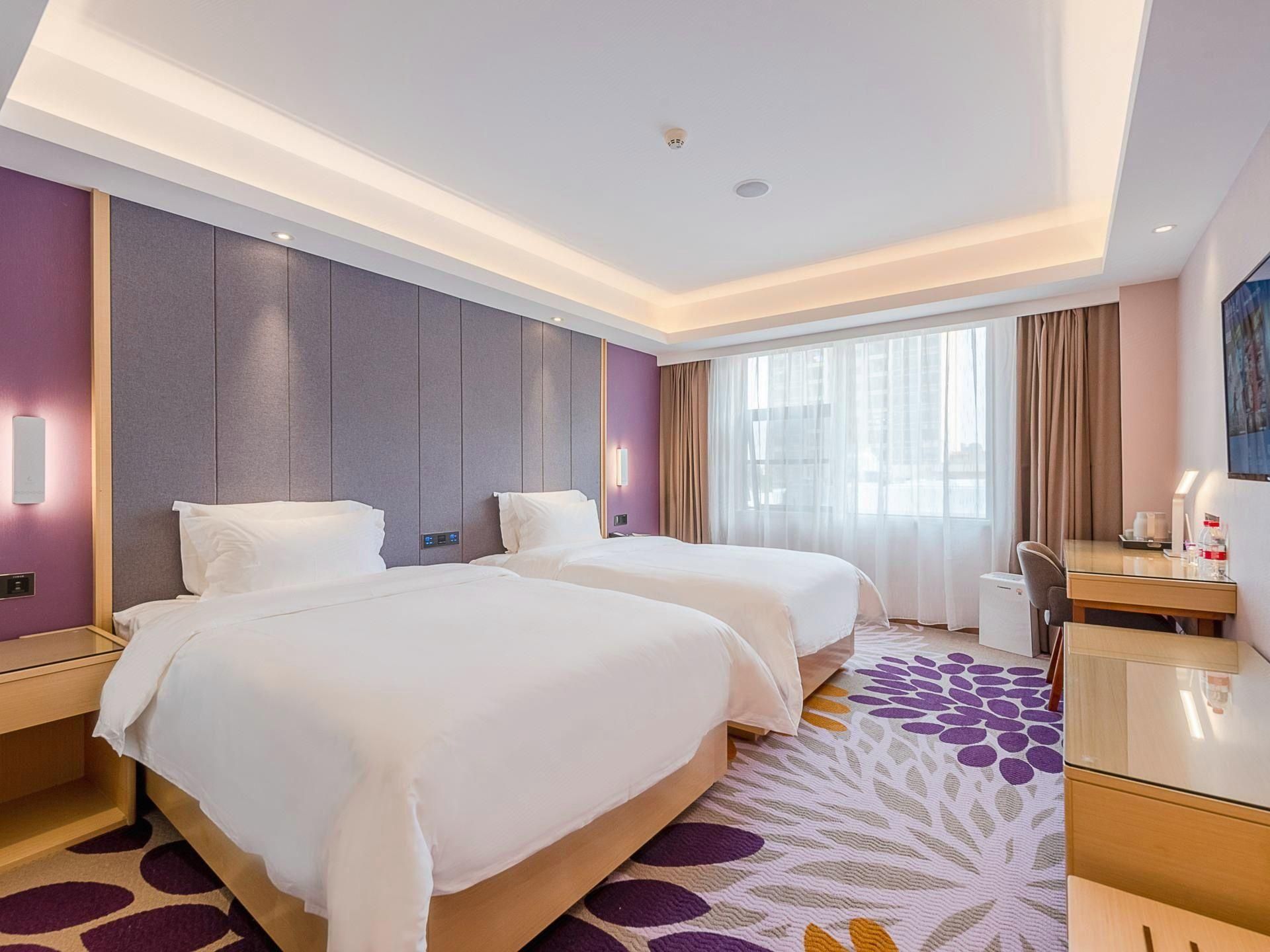 WH - Deluxe Room Twin