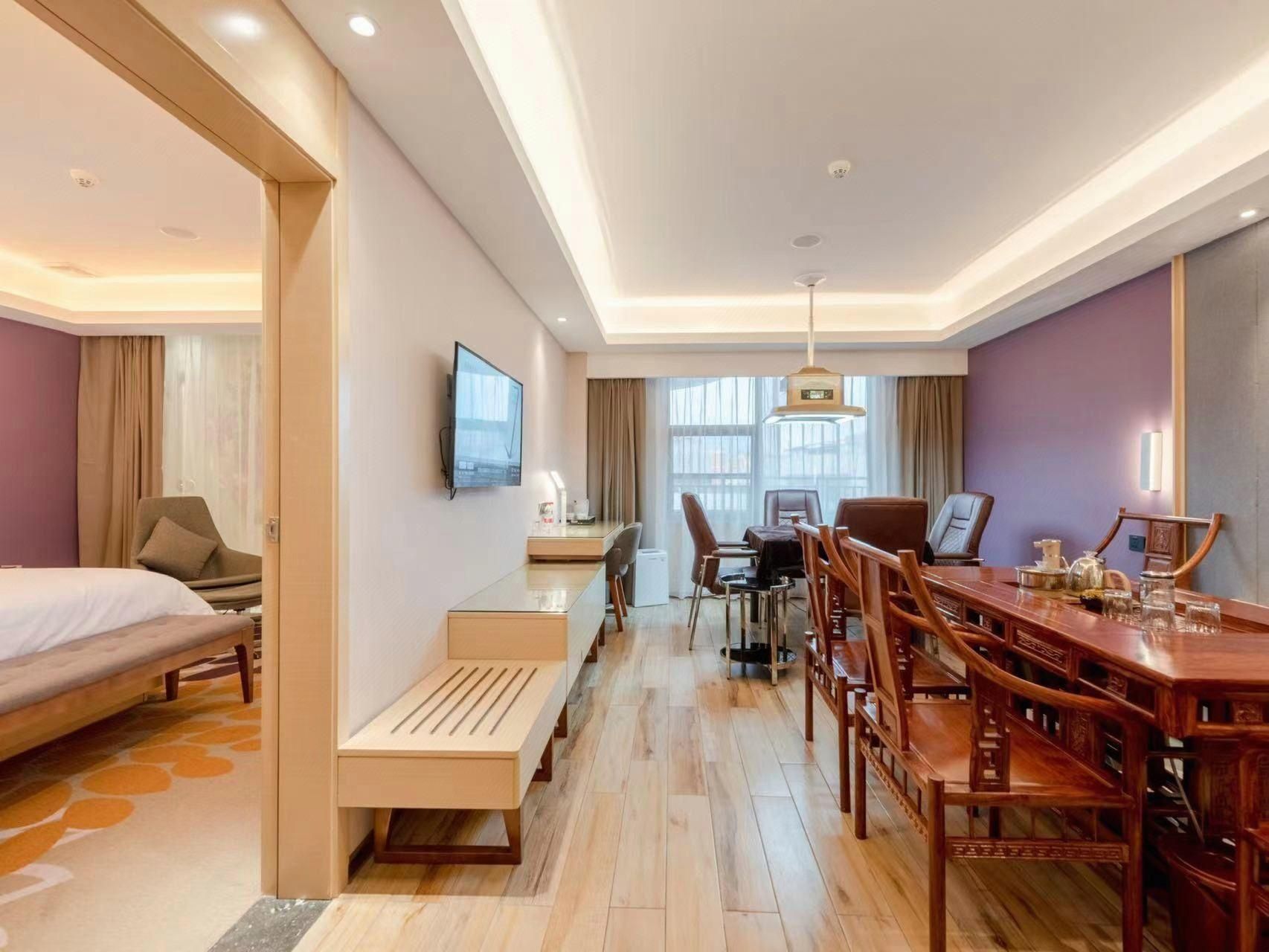 WH - Business Suite Bed Room