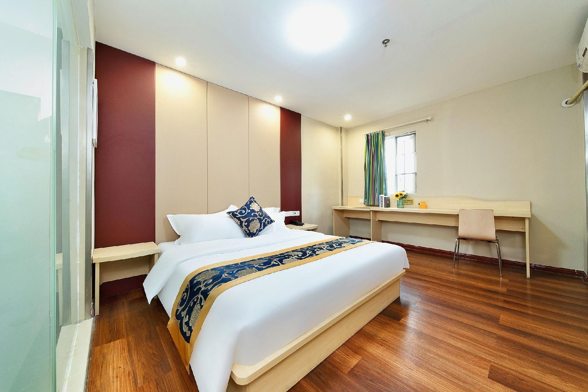 WH - Traditional Bed Room