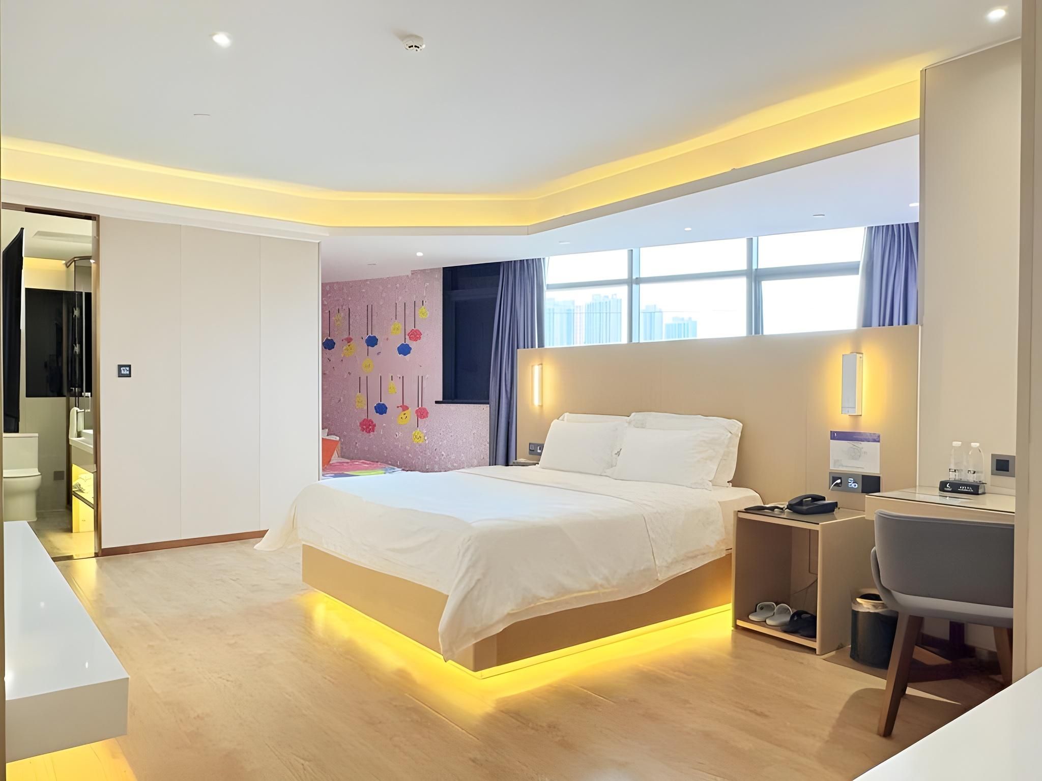 WH - LIXIAOLAN Parent-child Family Room