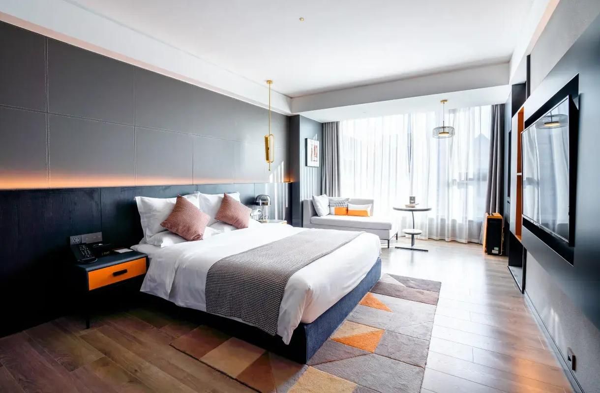 Luxury One-Bedroom Apartment