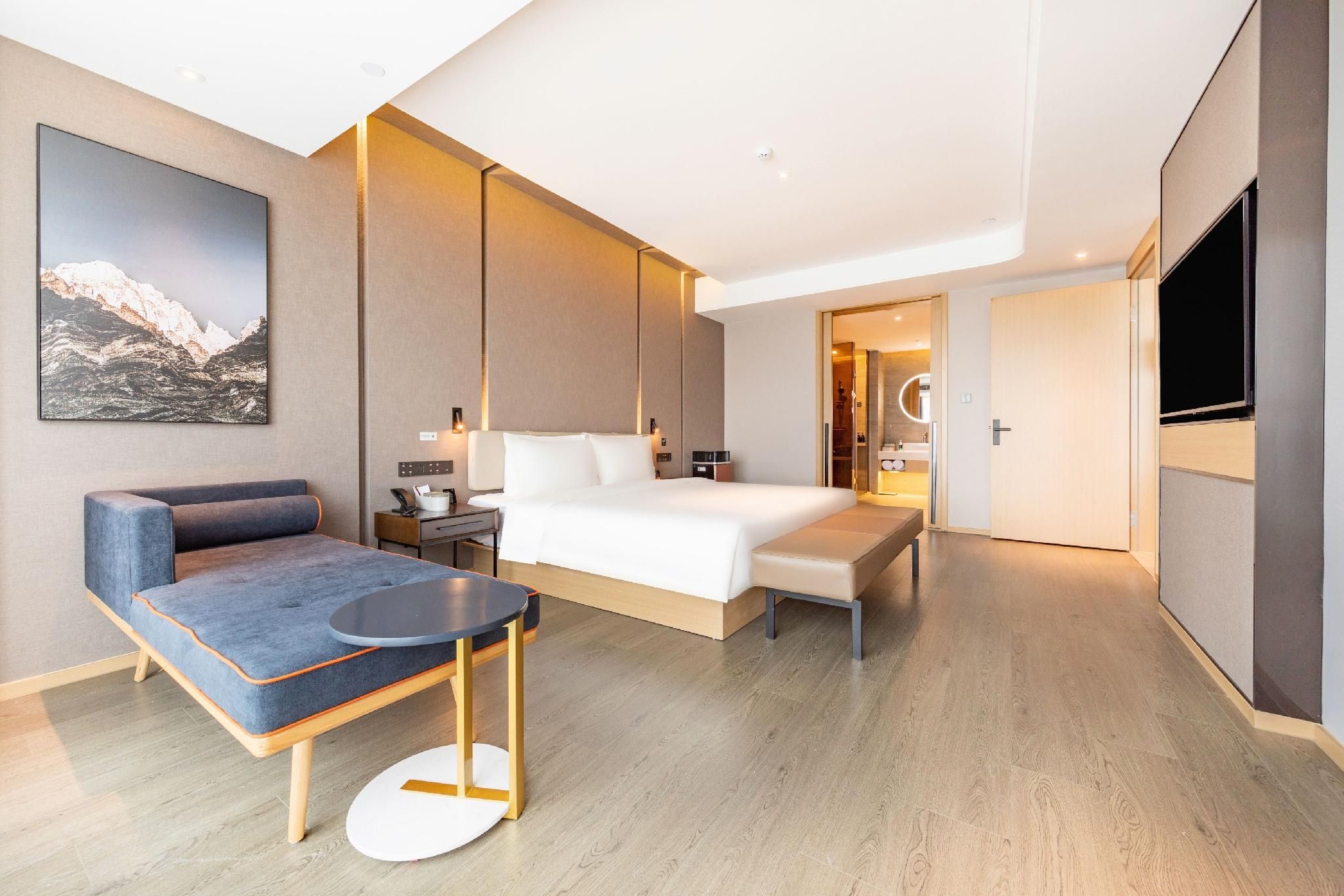 Executive Suite