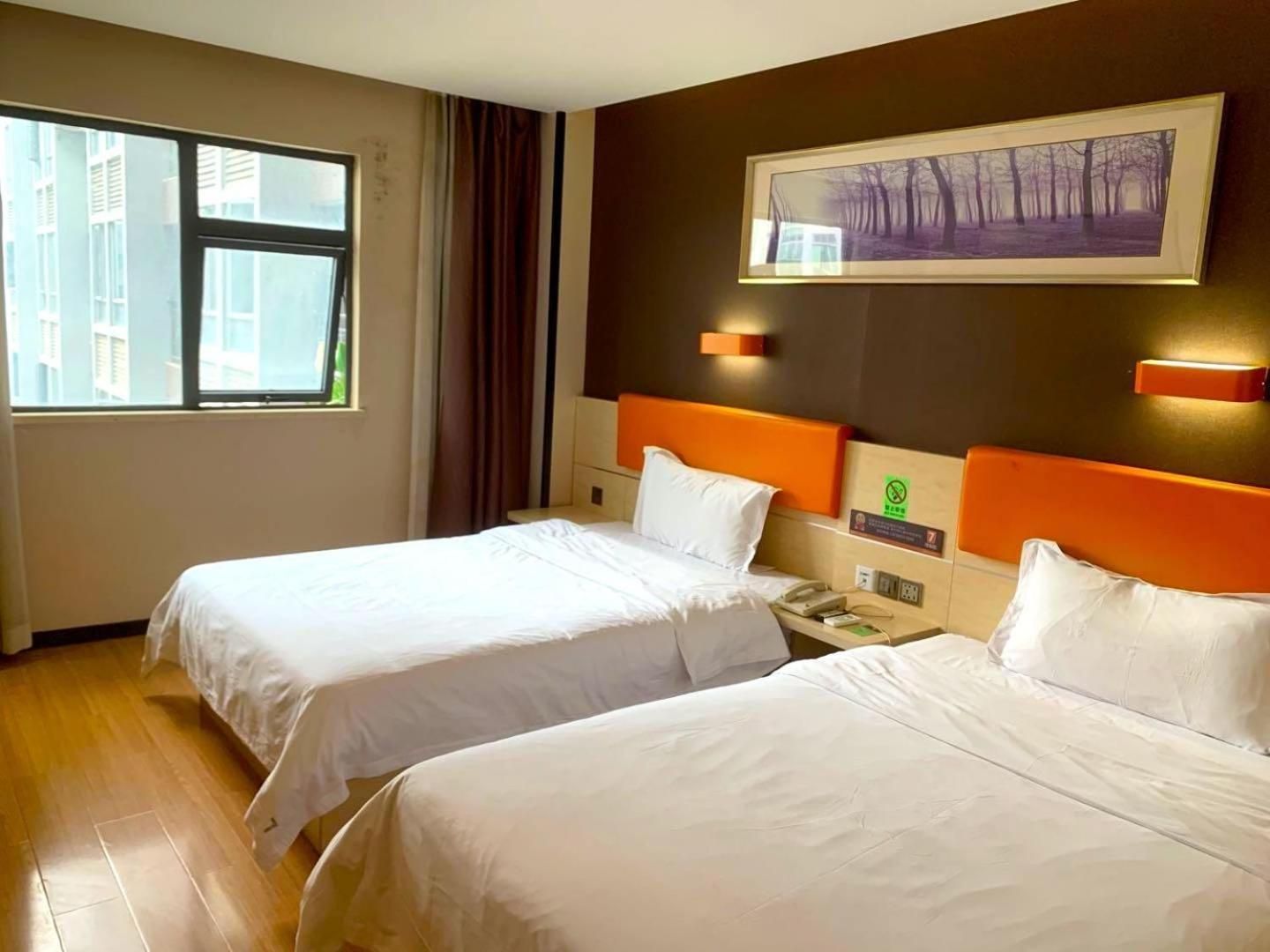 Premium Deluxe Twin Room