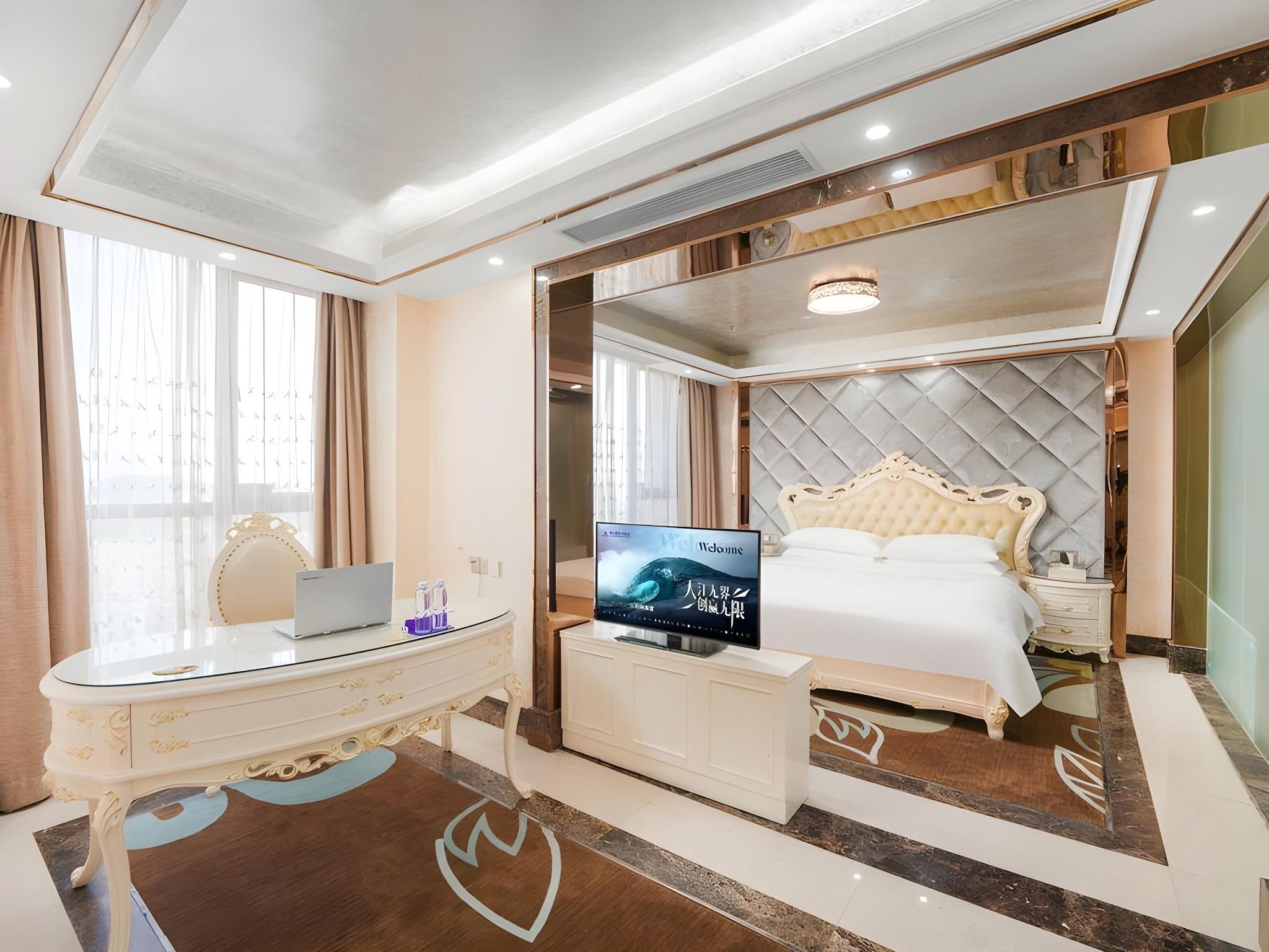 Vienna - Suite With View