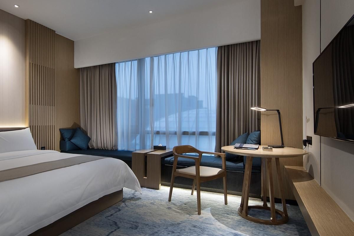 Select Bed Room