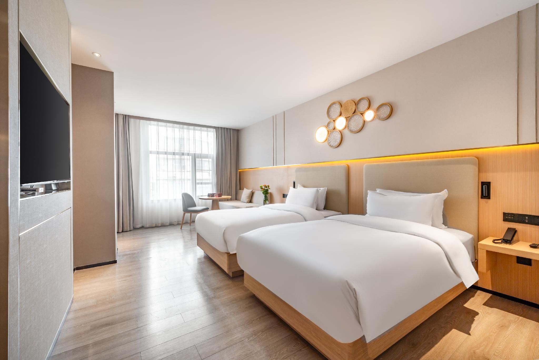 Huazhu - Deluxe Twin Room