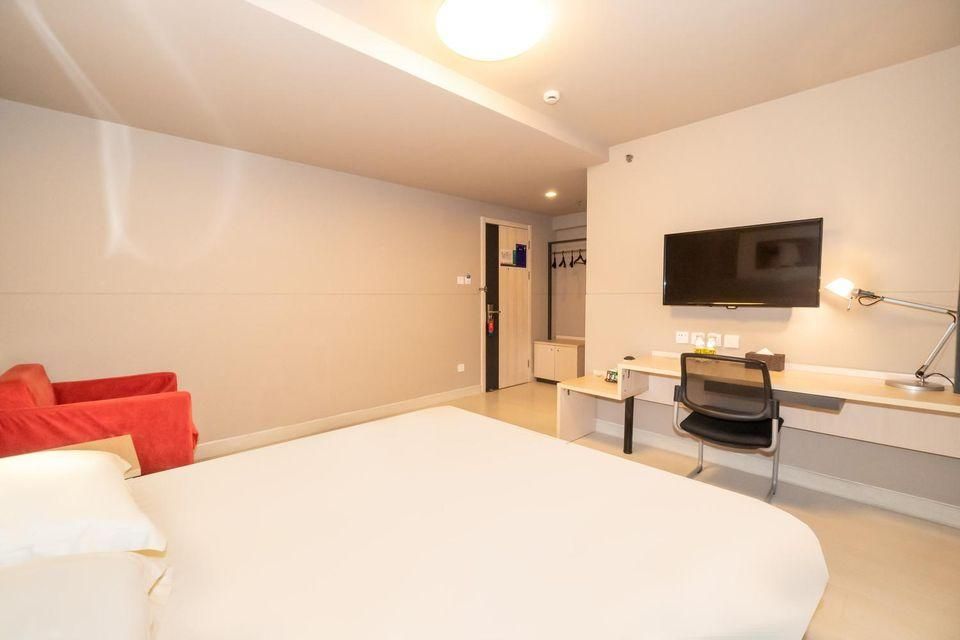 wh - superior bed room