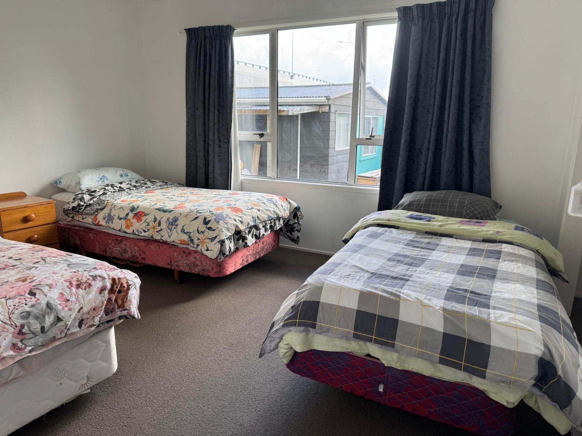 Economy Triple Room with Shared Bathroom